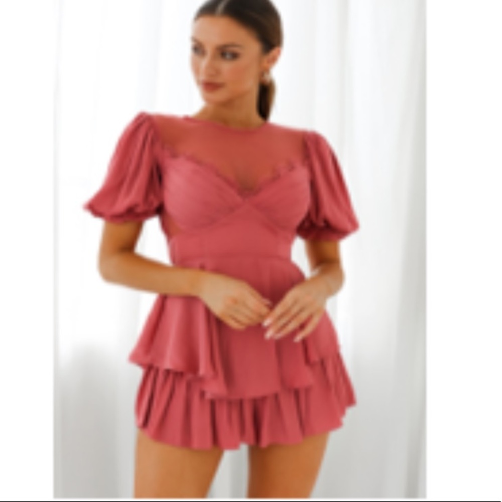 Selfie leslie dress